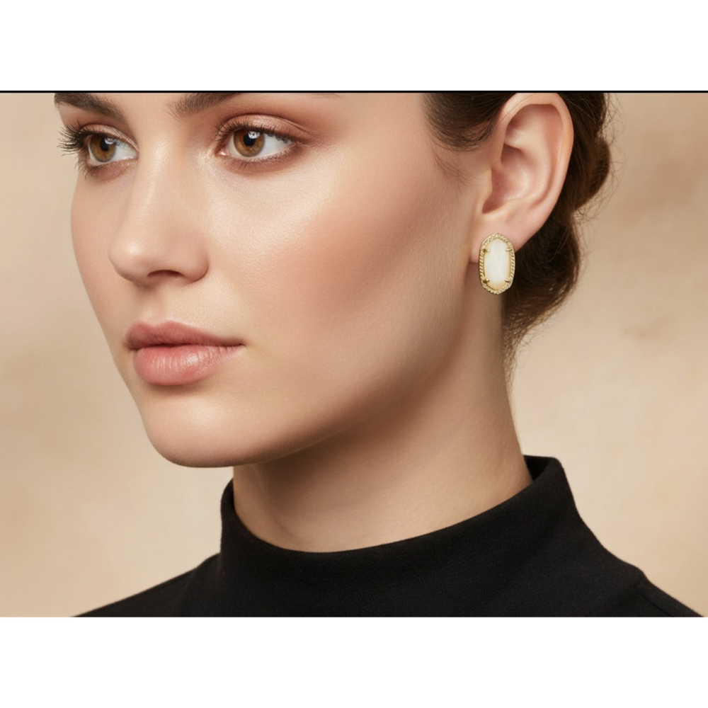 Kendra Scott Ellie Earrings Gold and Mother of Pearl 2097